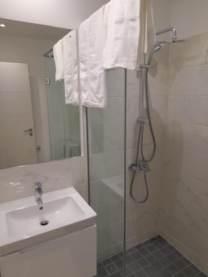 The Lennox D-Plus Apartments Accra Luaran gambar