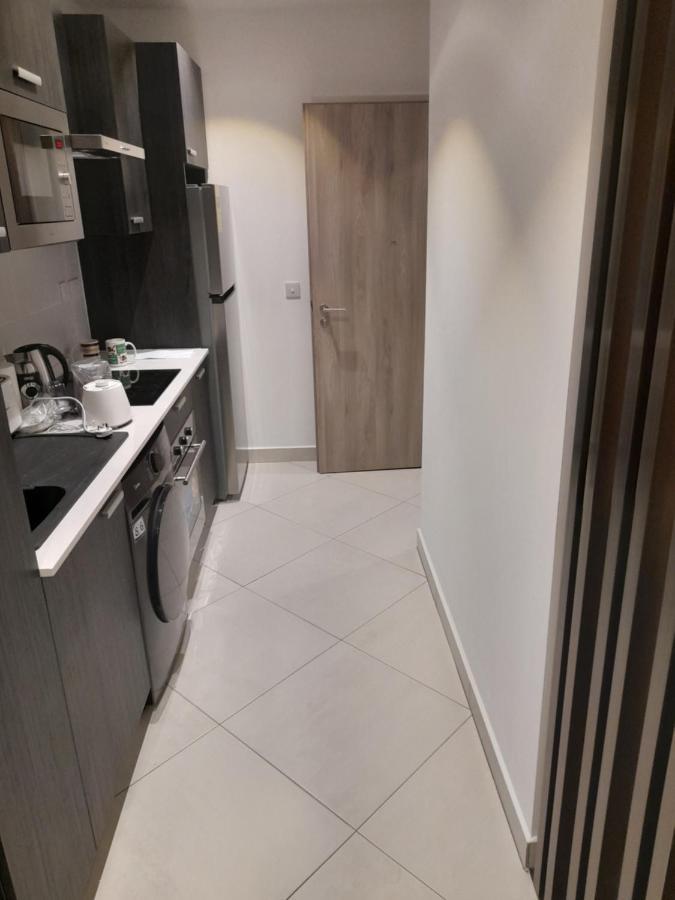 The Lennox D-Plus Apartments Accra Luaran gambar