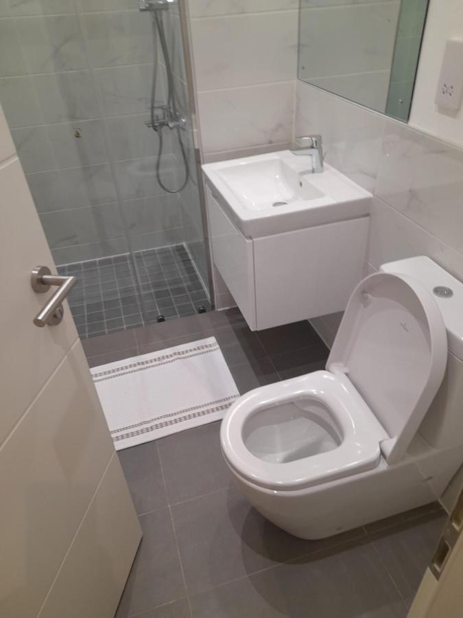 The Lennox D-Plus Apartments Accra Luaran gambar