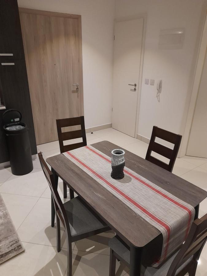 The Lennox D-Plus Apartments Accra Luaran gambar