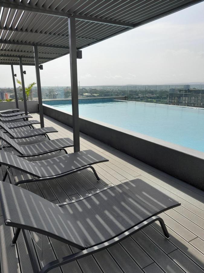 The Lennox D-Plus Apartments Accra Luaran gambar